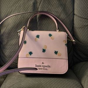 EUC Kate Spade ♠️ Purse pineapple 🍍